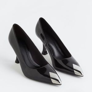 - H&M black pumps STILL AVAILABLE